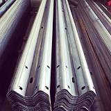 Металлические барьерные дорожные ограждения